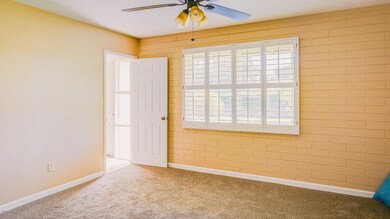 Master Bedroom (2)