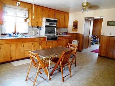 708 3rd Ave, Woonsocket, RI 02895 - photo 4