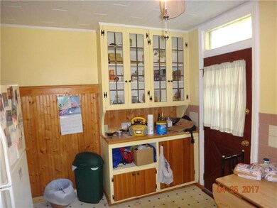 Eat in kitchen.