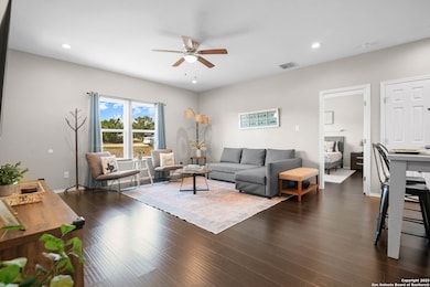 495 Cimarron, Spring Branch, TX 78070 - photo 3