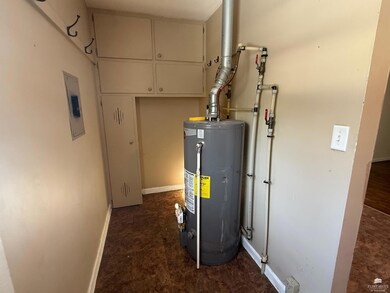 2129 Blaker Dr, Manhattan, KS 66502 - photo 7