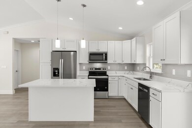 32 Fisher Lane Way, Ocklawaha, FL 32179 - photo 2