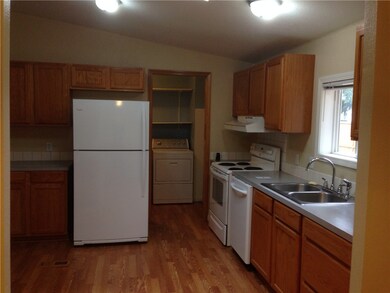 8110 194th St E unit 54, Spanaway, WA 98387 - photo 4