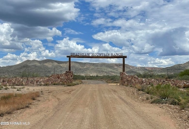 17500 S Dripping Springs Rd unit 14, Mayer, AZ 86333 - photo 2