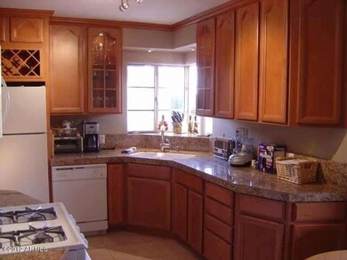 1235 E Cambridge Ave - Kitchen