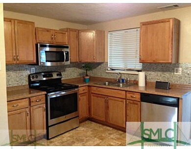 3105 College St, Savannah, GA 31404 - photo 4