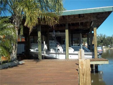 Waterfront/Dock/Pier.