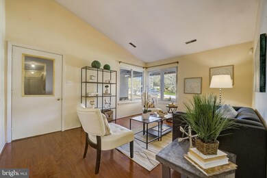 15217 Noblewood Ln, Bowie, MD 20716 - photo 5