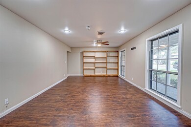 1302 Oak Creek Dr, Richmond, TX 77469 - photo 5