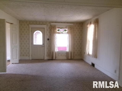 1611 N Hoyt St, Chillicothe, IL 61523 - photo 5