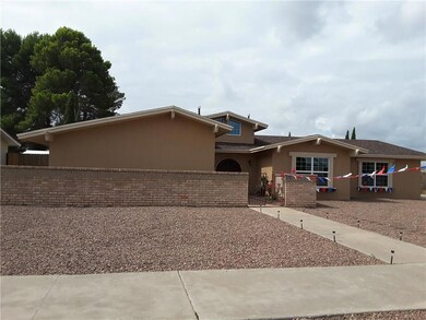 10708 La Subida Dr, El Paso, TX 79935 - photo 3