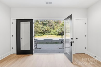 1310 Carolyn Dr, Charlotte, NC 28205 - photo 3