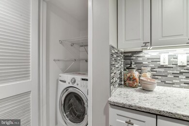 3 Washington Cir NW unit 701, Washington, DC 20037 - photo 6