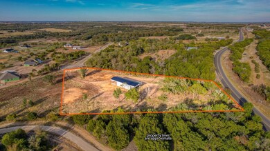 1011 Carsyn Creek Rd, Weatherford, TX 76087 - photo 3