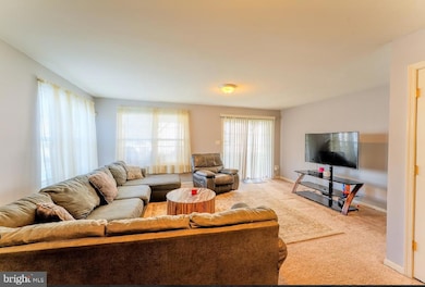 51 Tailor Ln, Sicklerville, NJ 08081 - photo 4