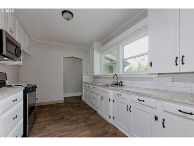 25 NE Farragut St, Portland, OR 97211 - photo 3