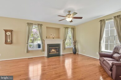 8823 Flatbush Ct, Manassas, VA 20109 - photo 7