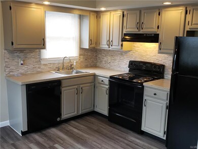 851 N 18th St, Allentown, PA 18104 - photo 2