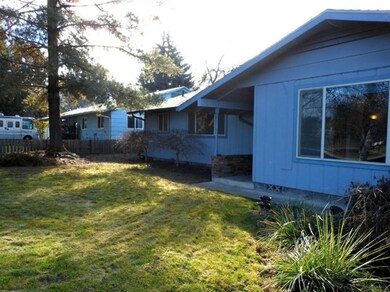 3405 Bursell Rd, Central Point, OR 97502 - photo 6