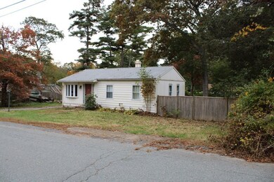 40 Pine Tree Ln, Pembroke, MA 02359 - photo 3