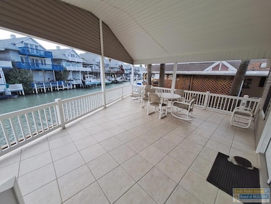 801 E Oyster Dr, Port Isabel, TX 78578 - photo 3