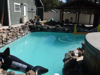 11318 Blackwell Rd, Central Point, OR 97502 - photo 5