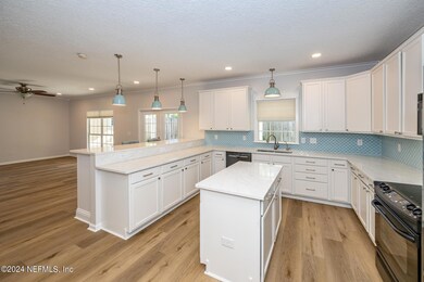 1309 Lamboll Ave, Jacksonville, FL 32205 - photo 7