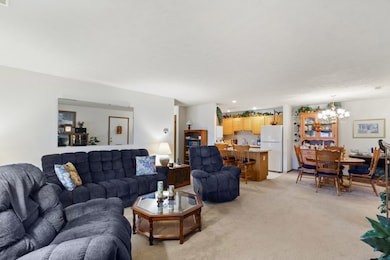 658 Scott Dr, Ontario, OH 44906 - photo 2