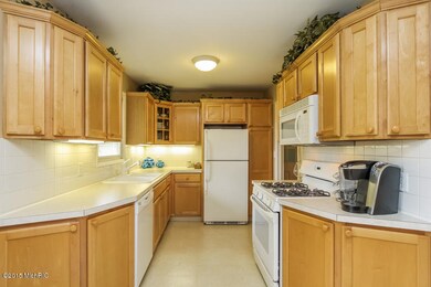 008-Kitchen-2110350-small