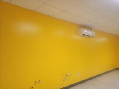 2000 Congressman Hebert Dr unit B, Chalmette, LA 70043 - photo 7