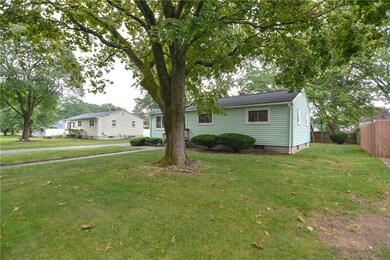 206 Asylum Rd, Warwick, RI 02886 - photo 4