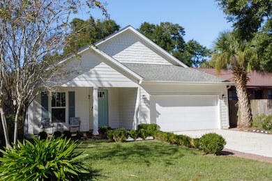 402 Bayshore Dr, Pensacola, FL 32507 - photo 5