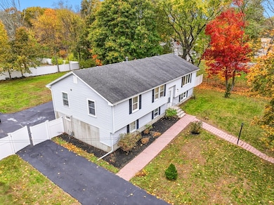 483 Park St, Stoughton, MA 02072 - photo 3