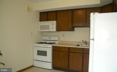 8700 Wendell Ave, Parkville, MD 21234 - photo 6