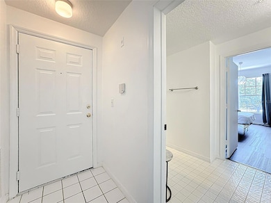 5548 Metrowest Blvd unit 209, Orlando, FL 32811 - photo 4