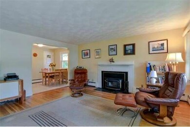 4 Hemenway Rd, Framingham, MA 01701 - photo 2