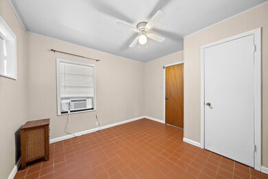 4816 Moore St unit 1/2, Houston, TX 77009 - photo 7