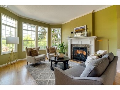 Living Room/Entrance