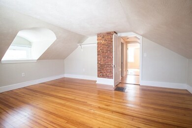 369 Walnut St unit 2, Newtonville, MA 02460 - photo 6
