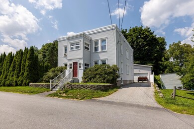 Front of House-001-037-4200x2801F