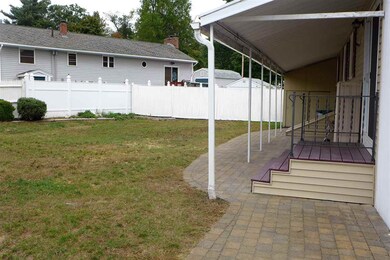 122 Jobin Dr, Manchester, NH 03103 - photo 3