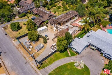 20617 Quedo Dr, Woodland Hills, CA 91364 - photo 3