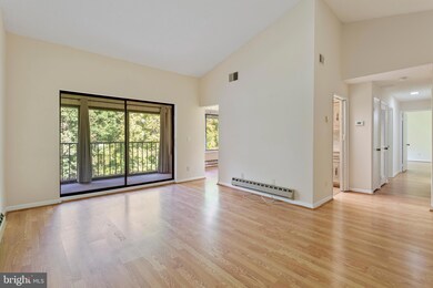 15310 Beaverbrook Ct unit 89-3J, Silver Spring, MD 20906 - photo 6