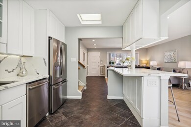 10403 Leslie St, Silver Spring, MD 20902 - photo 7