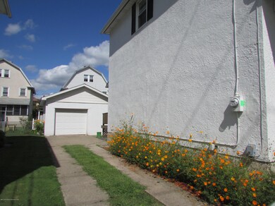 1071 Cottage Ave, Scranton, PA 18508 - photo 2