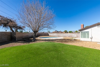 7075 Starwood Dr, Las Vegas, NV 89147 - photo 3