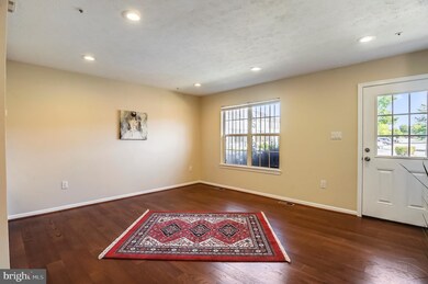 2929 Charredwood Dr, District Heights, MD 20747 - photo 7