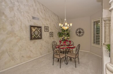 005_Formal Dining