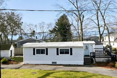 27 Mead St, Coventry, RI 02816 - photo 2