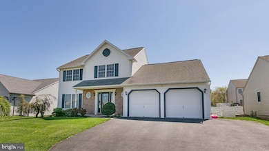 1019 Leanne St, Reading, PA 19605 - photo 3